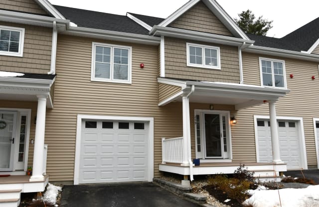 259 Woodview Way - 259 Woodview Way, Manchester, NH 03102