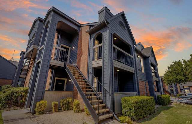 The Residence At North Dallas Gallery 3