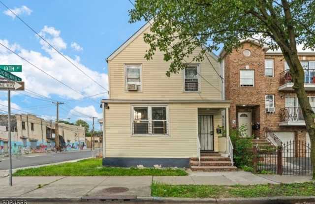 718 S 13Th St photos photos
