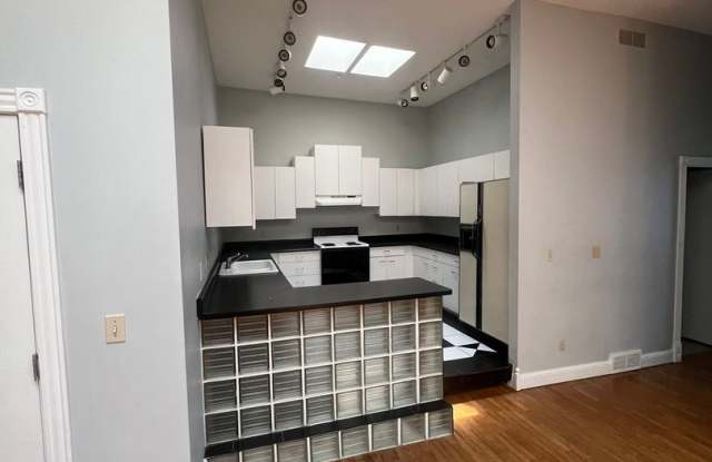 628 Sycamore St photos photos