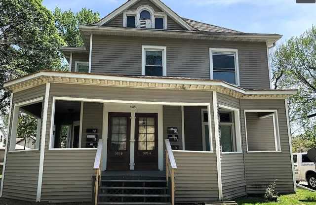 505 1/2 East Locust StreetA photos photos