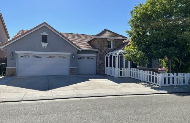 4021 Rancho Mesa Ct Gallery 2