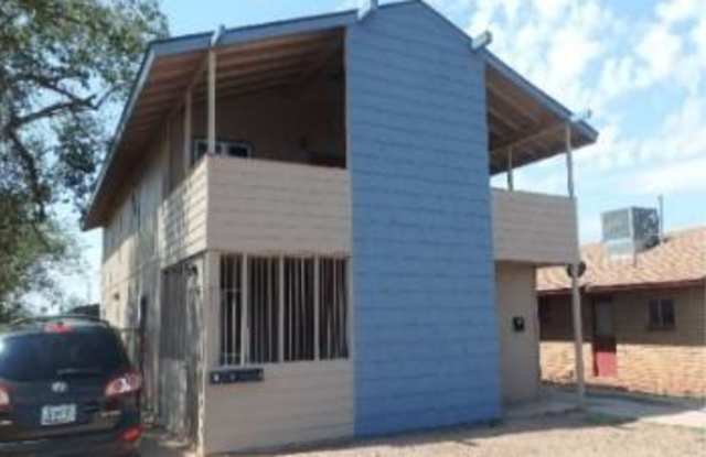 817 W Gilmore St photos photos