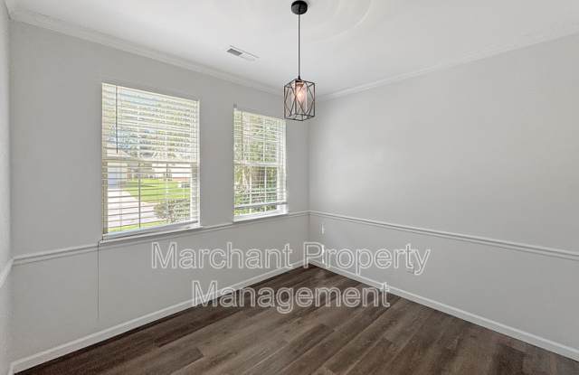 110 Golden Crest Court Gallery 3
