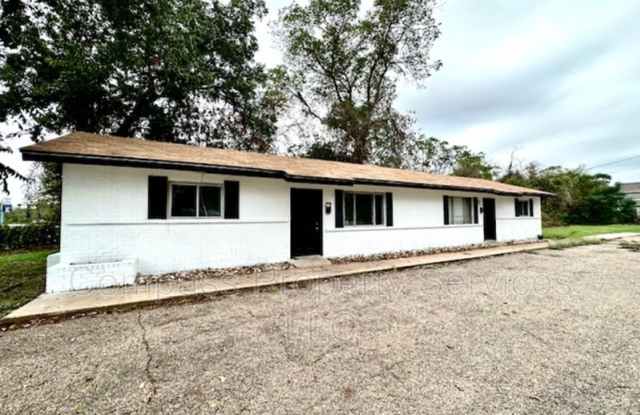 1120 B Elm St - 1120 Elm Avenue, Waco, TX 76704