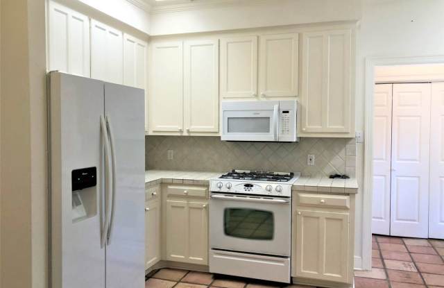1600 Lobdell Ave. Unit A Gallery 2