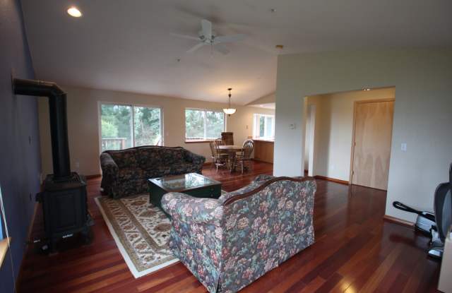 25811 78th Avenue Southwest Gallery 4