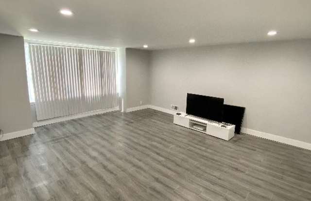 1904 N Broom St Gallery 4