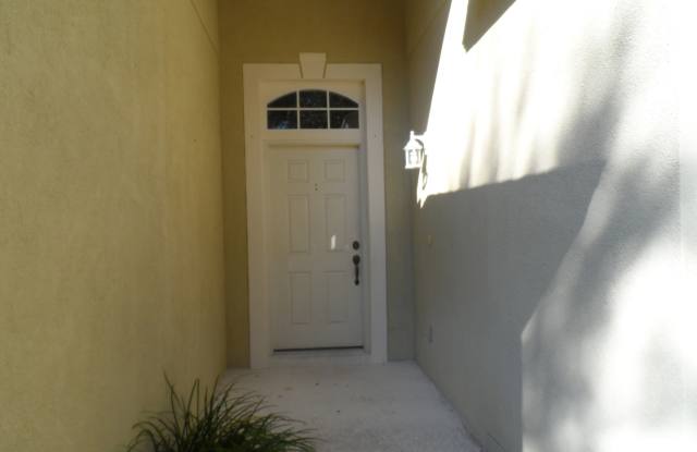 VICTORIA PARK 3 BEDROOM AVAILABLE NOW CONTACT KAREN GUARDINO, REALTOR 386-747-9295 Gallery 1