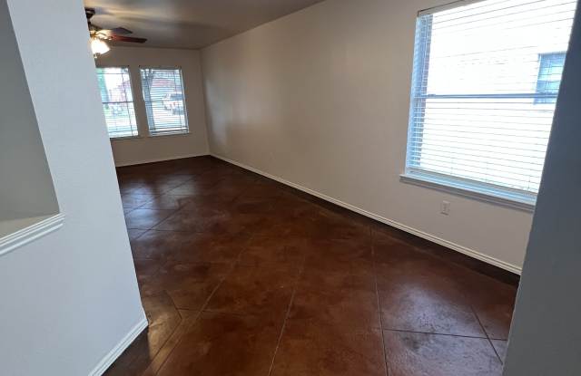 1816 Friars Tale Ln photos photos