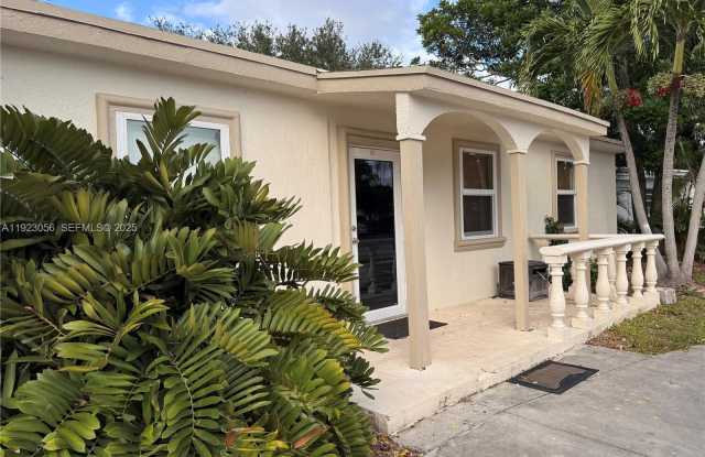 1773 NE 50th St photos photos