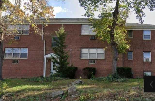 513-515 GRAND AVE - 513 Grand Avenue, Englewood, NJ 07631