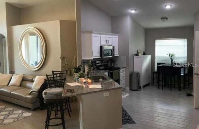 15142 MASTHEAD LANDING Circle Gallery 3