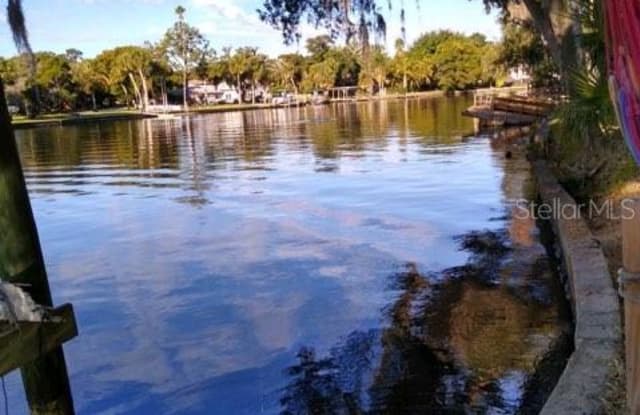 7152 GRAND BOULEVARD - 7152 Grand Boulevard, New Port Richey, FL 34652
