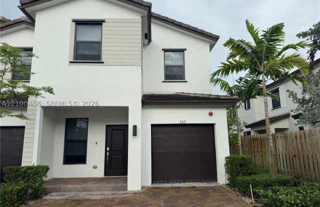 267 SW 159th Pl Gallery 2