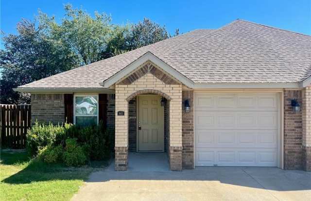 865 Meadowlands  DR photos photos