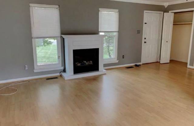 Lovely 4 bedroom, split level home with updated kitchen appliances and floors. Gallery 4