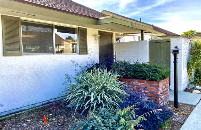 613 S Indian Hill Blvd Apt C - 613 Indian Hill Boulevard, Claremont, CA 91711