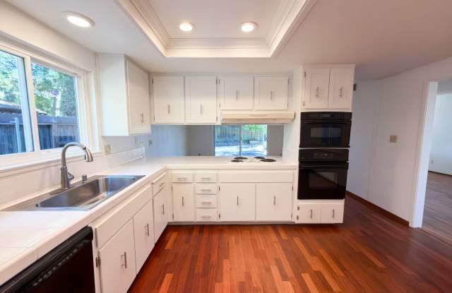 6804 Havenhurst Dr Gallery 4