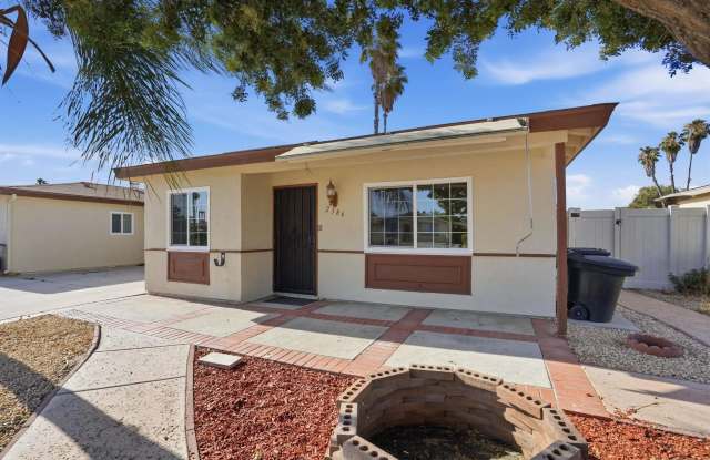 2386 San Bernardo Gallery 1