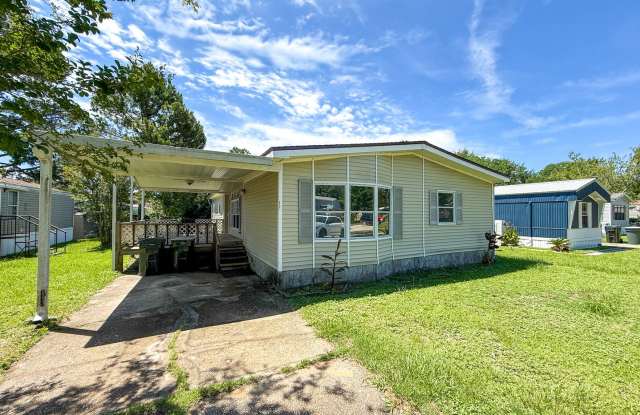 3 bedroom 2 bath mobile home with tons of amenities! photos photos