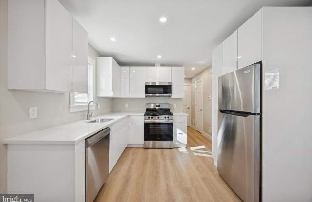 118 BARTRAM AVE photos photos