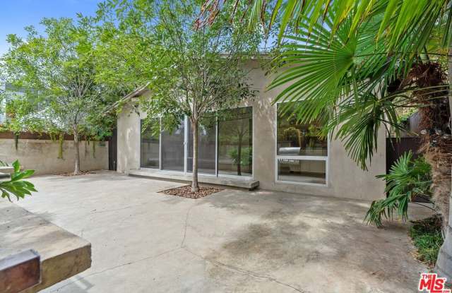 625 Santa Clara Ave Gallery 3