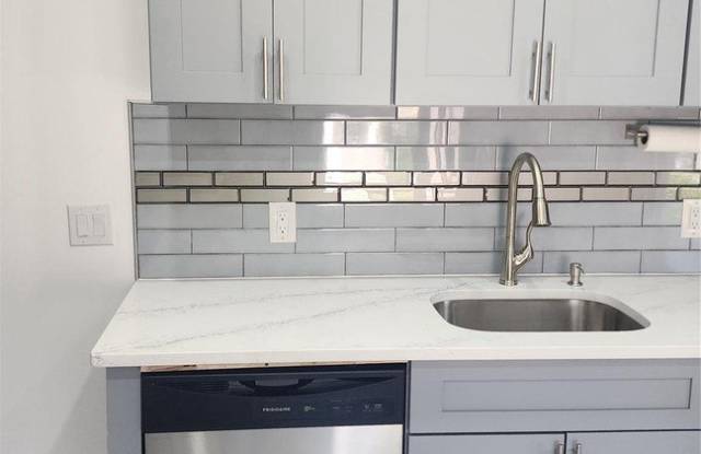 38 Moulton Avenue unit: 2 photos photos