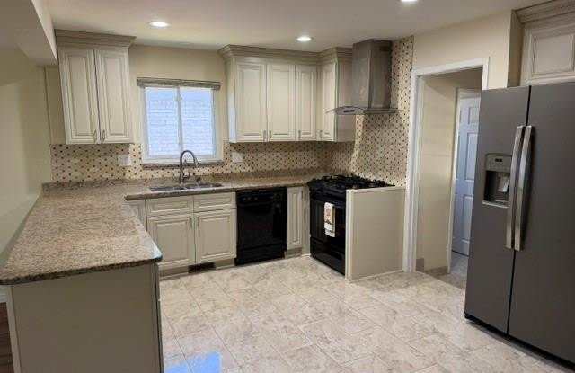 33827 Mint Court Gallery 2