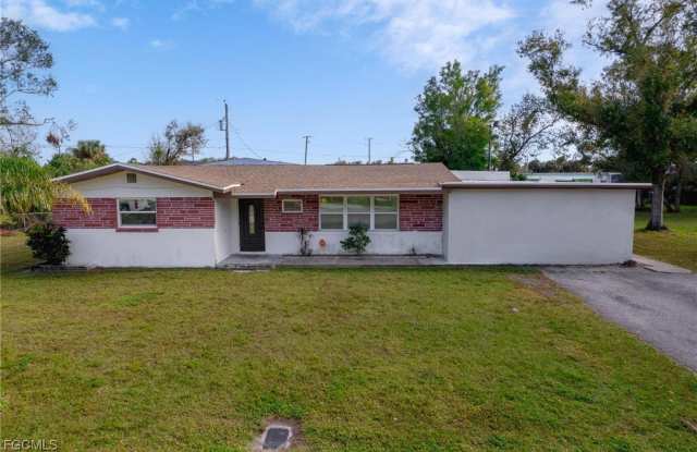 3574 Seminole Avenue photos photos