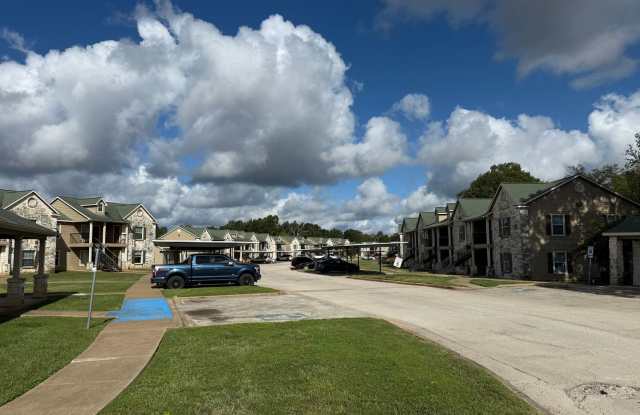 Cole Creek Apartments photos photos