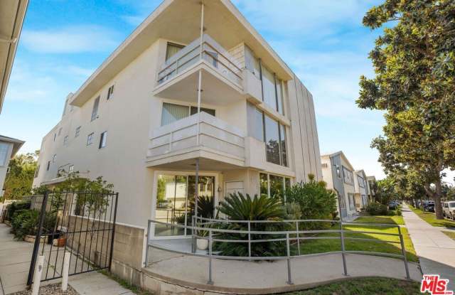 248 S Doheny Dr photos photos