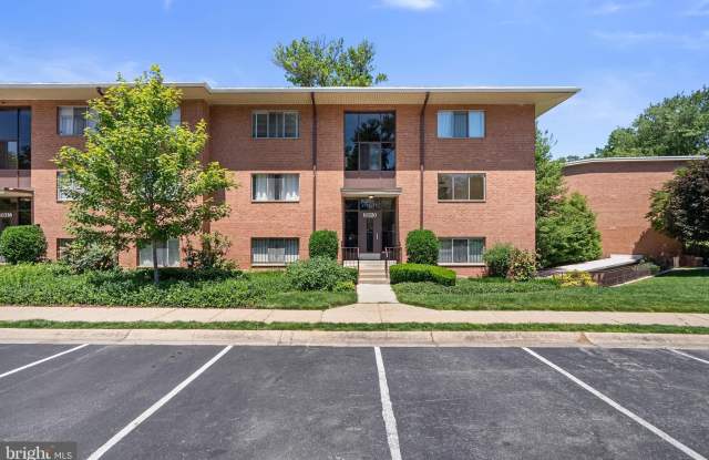 10320 ROCKVILLE PIKE photos photos