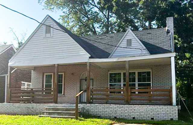 3 Bedroom / 1 bath home, move in Ready! photos photos