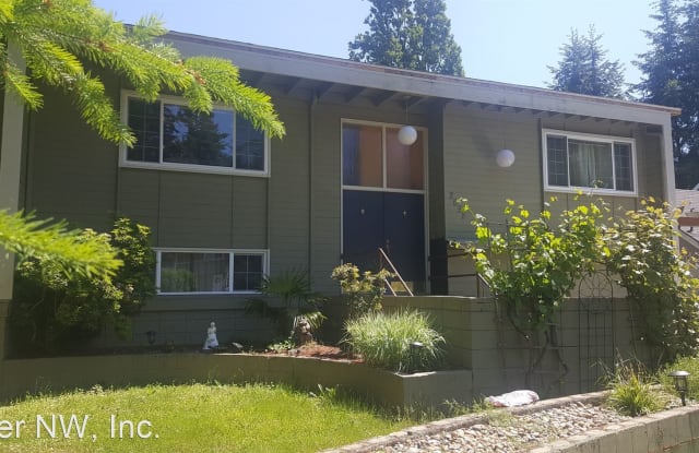 2658 146th Ave SE - 2658 146th Avenue Southeast, Bellevue, WA 98007