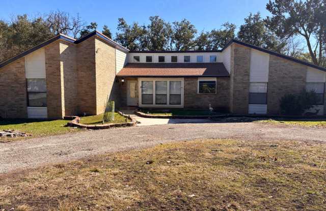 Spacious 4 Bedroom Home on Large Lot at 514 Fossel Pass in North San Antonio photos photos