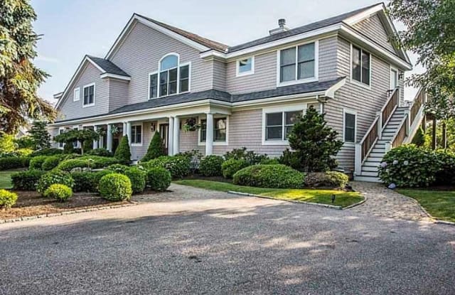 151 Allston Avenue - 151 Allston Avenue, Newport East, RI 02842