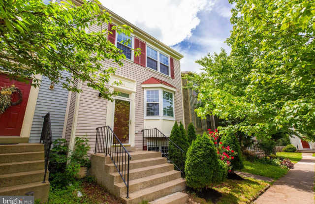 13540 SIERRA DR - 13540 Sierra Drive, Centreville, VA 20124
