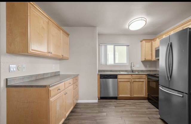 2536 White Oak Place #5 photos photos