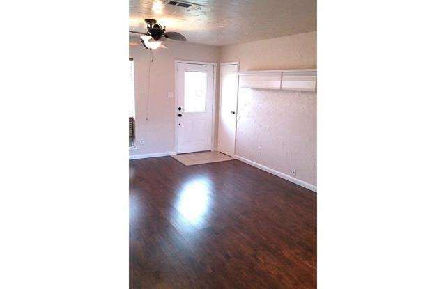 335 Oakwood Circle Gallery 2