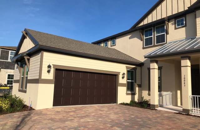10043 Austrina Oak Loop Gallery 2