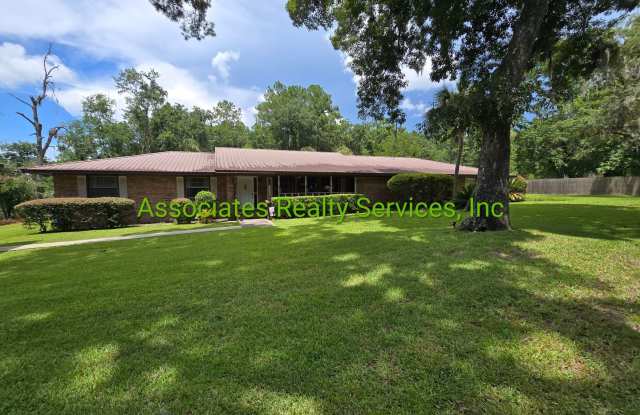 Huge home on acreage with Greenhouse and Pool! photos photos