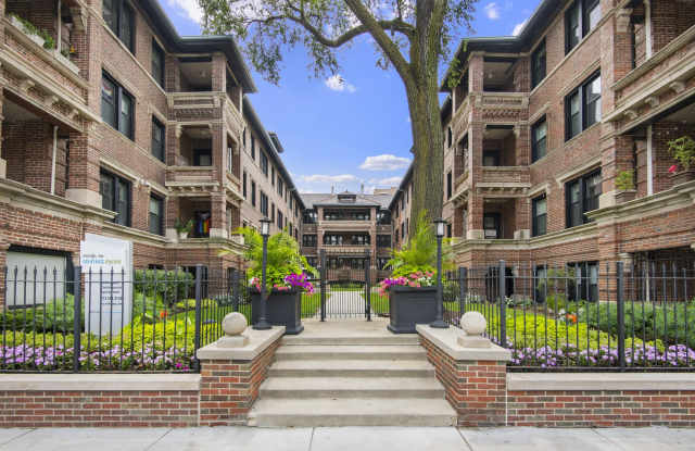 Reside on Irving Park photos photos