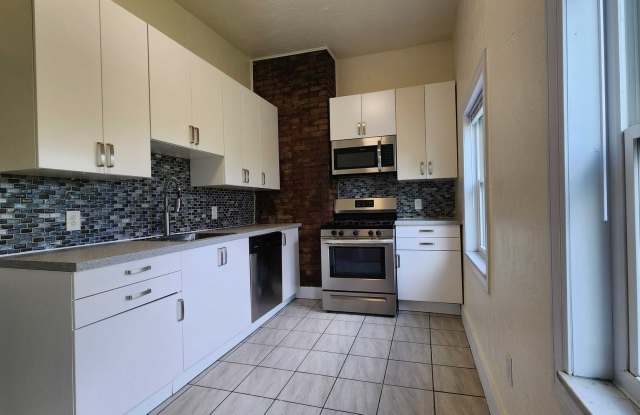 Beautiful 4BR house for rent photos photos