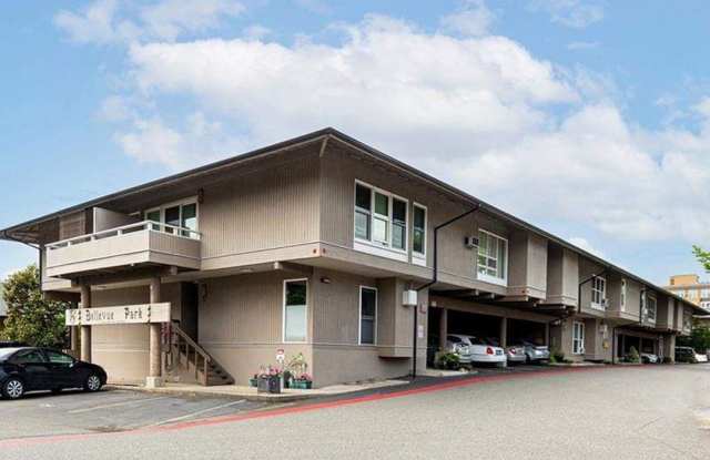 Ideally Located 2 Bed 1 Bath Bellevue Condo! - 822 100th Avenue Northeast, Bellevue, WA 98004