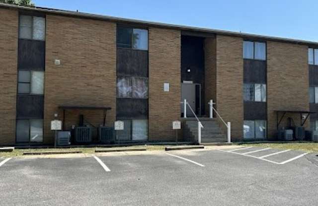 York Terrace - 200 West 36th Street, Shadyside, OH 43947