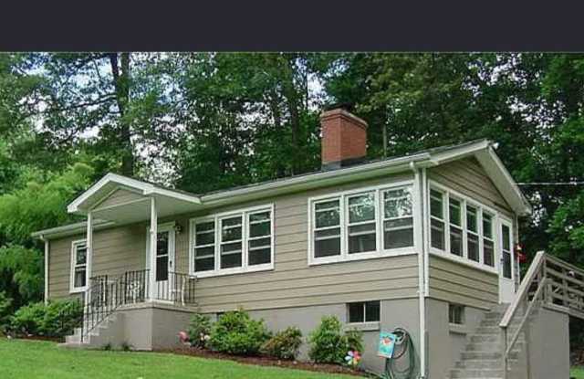 6326 Hickory Road Gallery 2