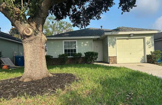 3420 VOLLEY Drive - 3420 Volley Drive, Jacksonville, FL 32277