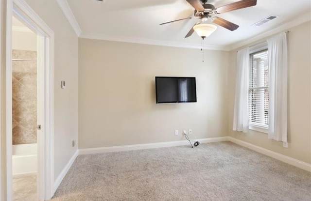 4505 Kendall Way Gallery 4