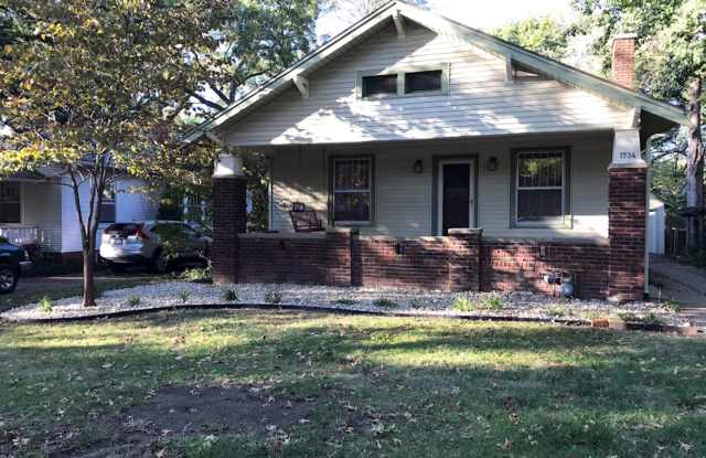 Italian Estates Property Management - 1734 Fairchild Avenue, Manhattan, KS 66502